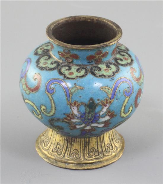 A Chinese cloisonne enamel and gilt bronze jarlet, 17th / 18th century, height 5.8cm